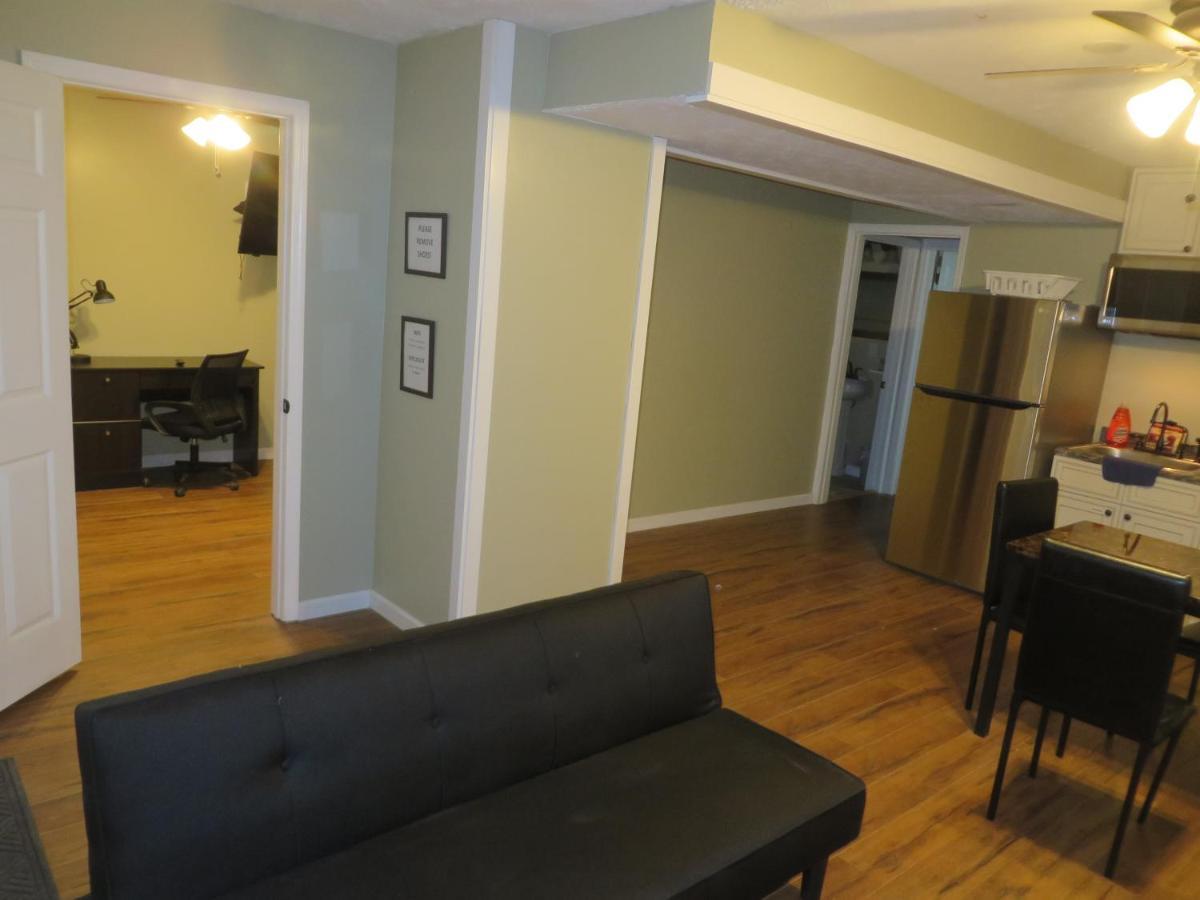 5 Star Atlanta Harsfield Guesthouse 칼리지 파크 외부 사진