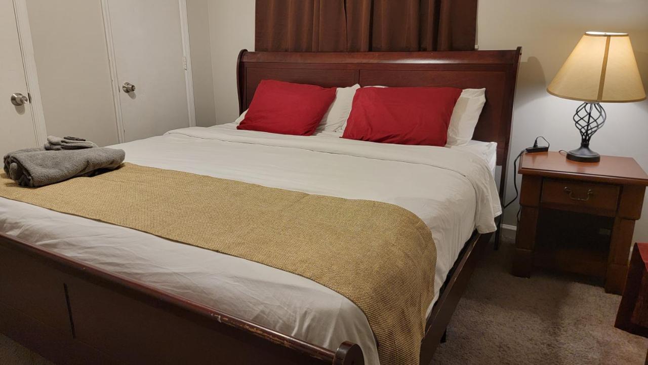 5 Star Atlanta Harsfield Guesthouse 칼리지 파크 외부 사진